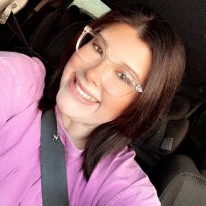 Meet your Posher, Melanie